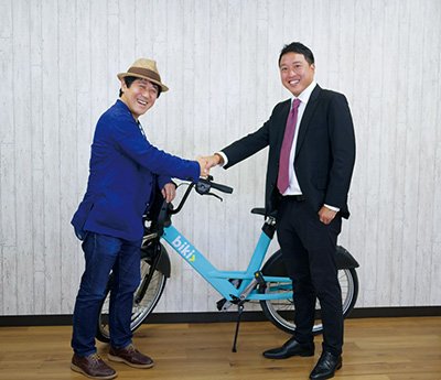 株式会社テレコムスクエアCEO 吉竹雄次(左)とbiki CEO Kelvin Tjia氏(右)