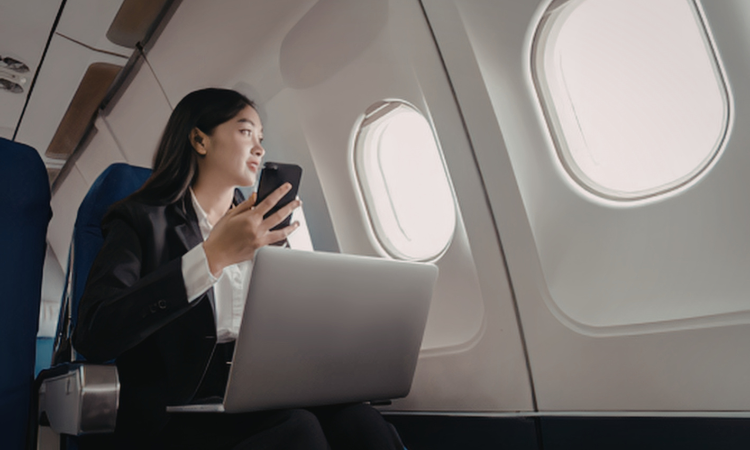 飛行機にモバイルバッテリーは持ち込める？手荷物ルールや注意点