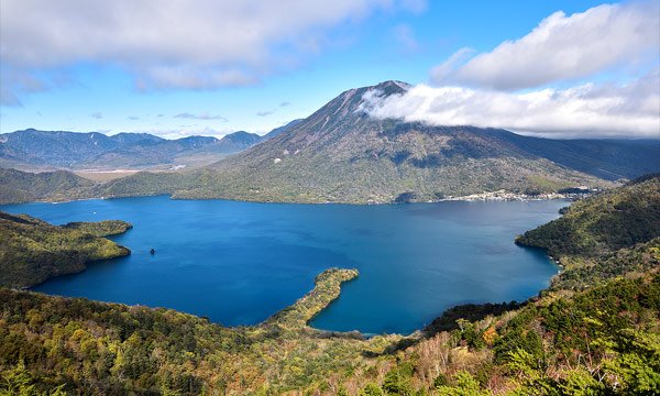 半月山展望台10.21【中禅寺湖】