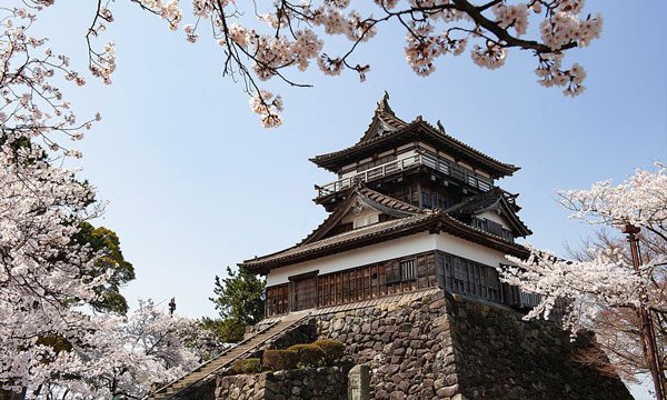 Maruoka Castle