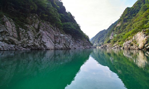 徳島とは